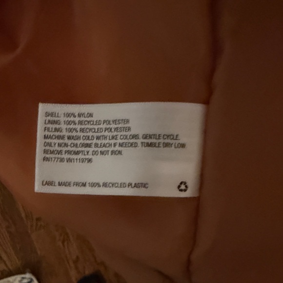 Women's Trench Style Puffer Jacket - Picture 3 of 4